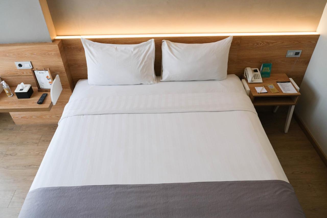 Allstay Hotel Semarang Simpang Lima Екстер'єр фото