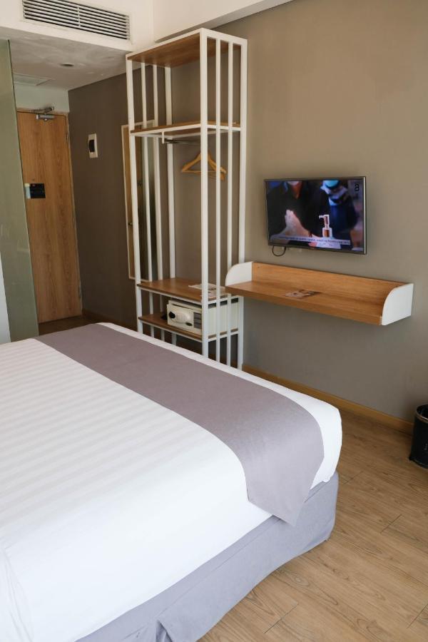 Allstay Hotel Semarang Simpang Lima Екстер'єр фото