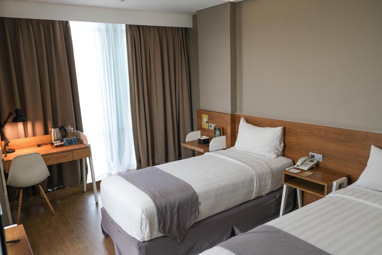 Allstay Hotel Semarang Simpang Lima Екстер'єр фото