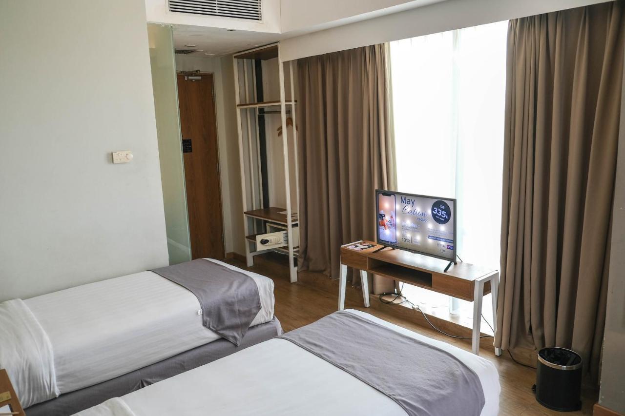 Allstay Hotel Semarang Simpang Lima Екстер'єр фото