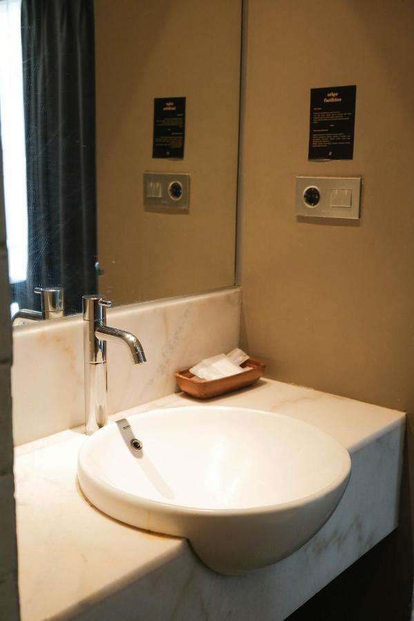 Allstay Hotel Semarang Simpang Lima Екстер'єр фото